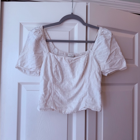 Abercrombie & Fitch Tops - Abercrombie and fitch white cropped puff sleeve top linen blend